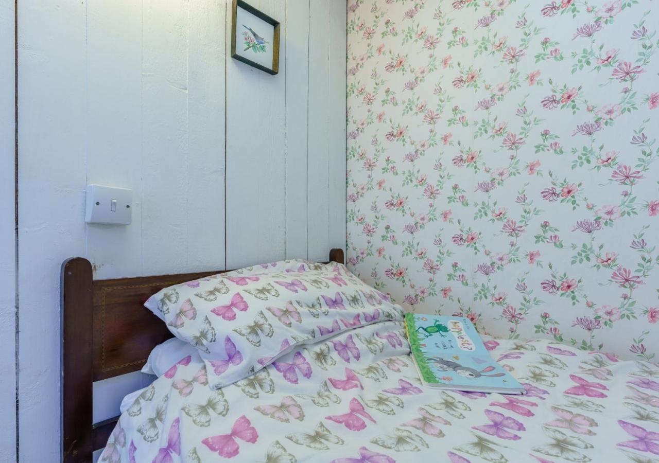 Alice Cottage Робин-Худс-Бей Экстерьер фото